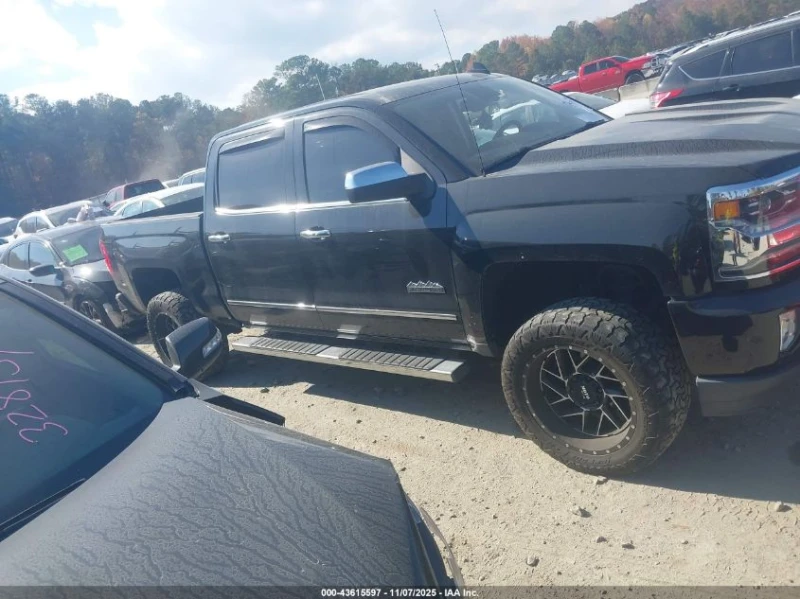 Chevrolet Silverado 5.3L V-8 DI, VVT, 355HP 4X2 Drive, снимка 5 - Автомобили и джипове - 53150653