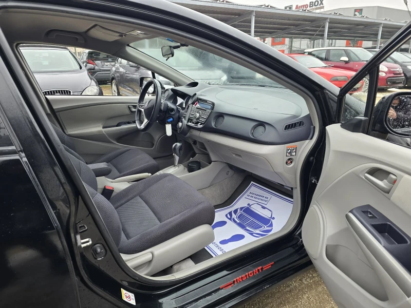 Honda Insight 1.3 Elegance 88к.с хибрид , снимка 13 - Автомобили и джипове - 53390273