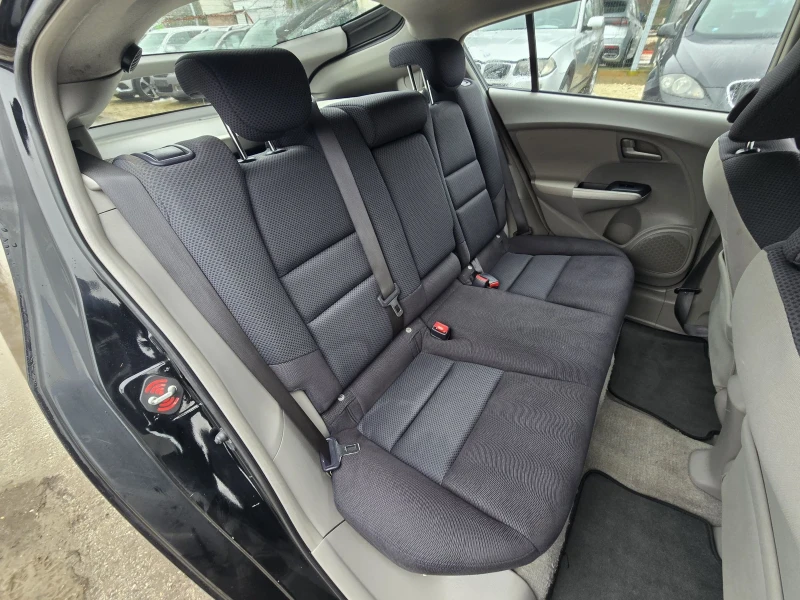 Honda Insight 1.3 Elegance 88к.с хибрид , снимка 14 - Автомобили и джипове - 53390273