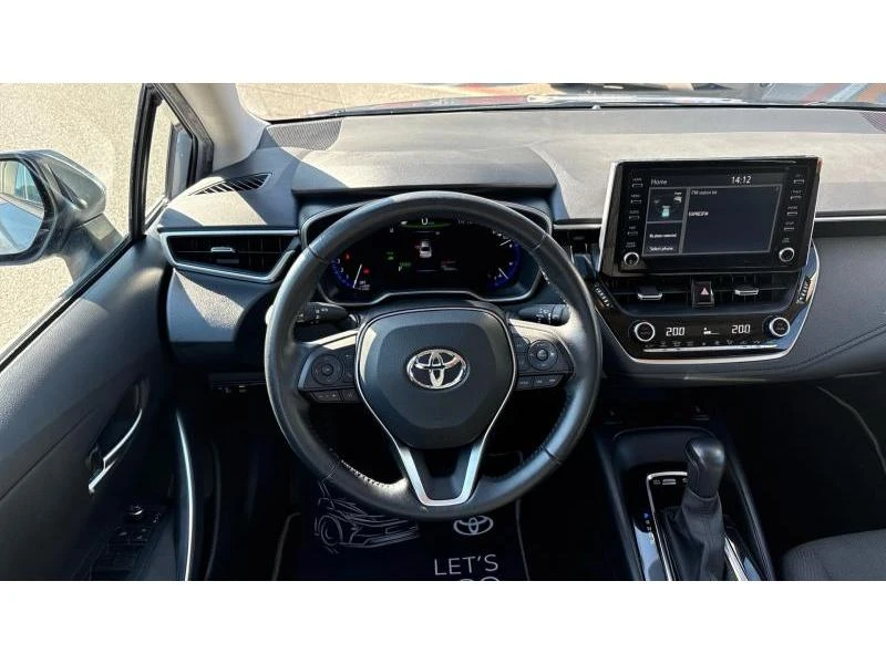 Toyota Corolla SDN 1.8HSD EXECUTIVE, снимка 9 - Автомобили и джипове - 56160088