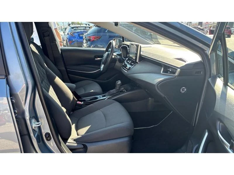 Toyota Corolla SDN 1.8HSD EXECUTIVE, снимка 6 - Автомобили и джипове - 56160088