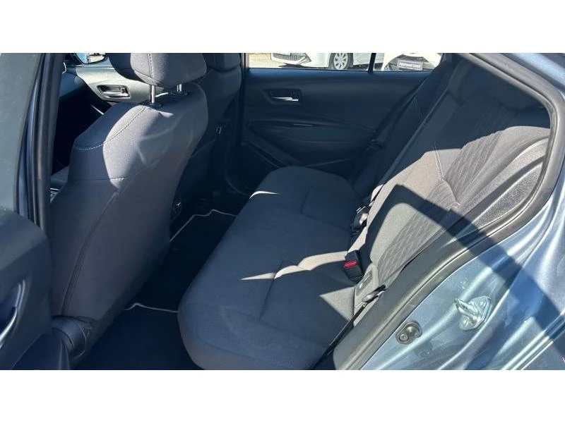 Toyota Corolla SDN 1.8HSD EXECUTIVE, снимка 11 - Автомобили и джипове - 56160088