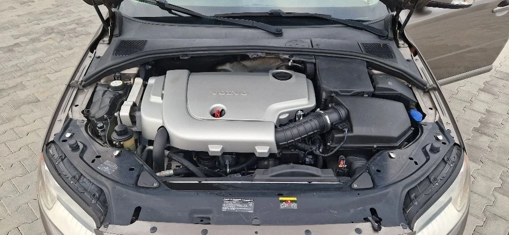 Volvo V70 2.4 D 5 185k.c | Mobile.bg — изображение 16