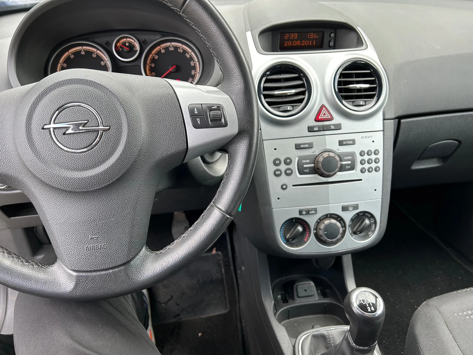 Opel Corsa 1.2-евро5 - изображение 5