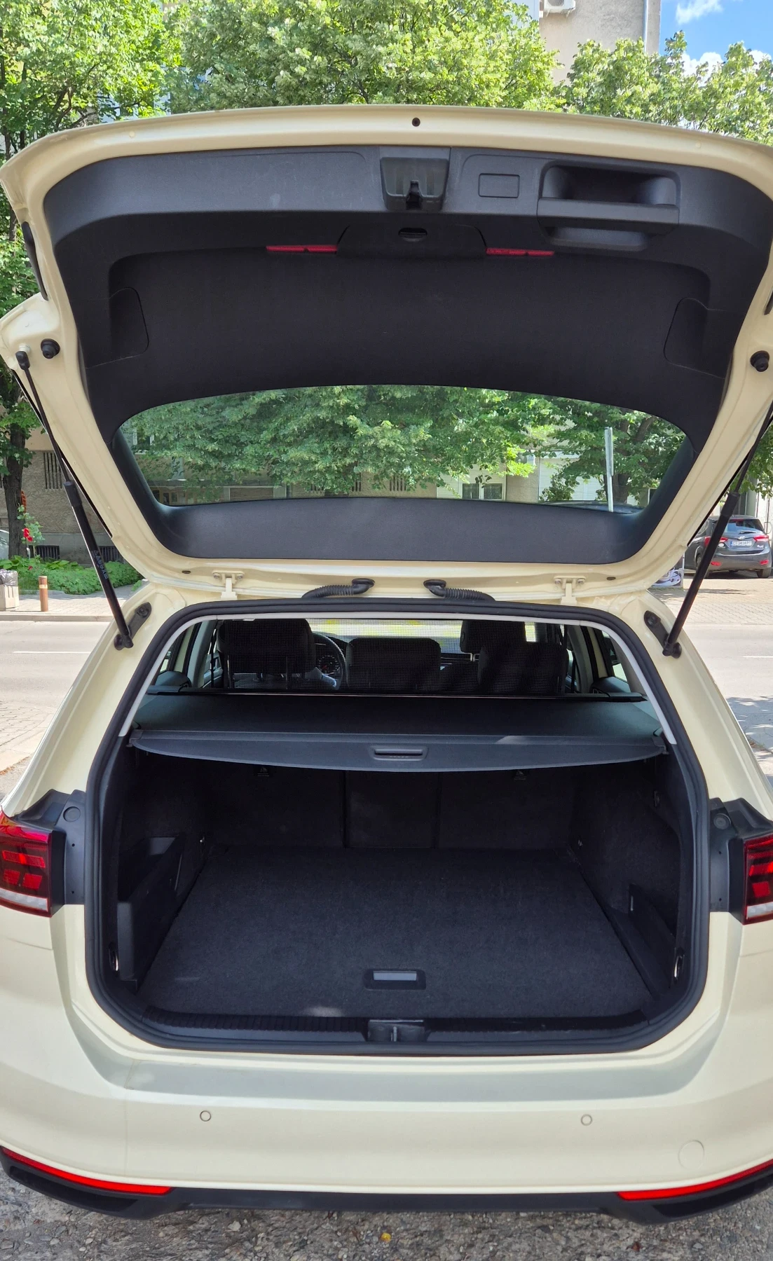 VW Passat 2.0/150ps/ Гаранция/Автоматик - изображение 7