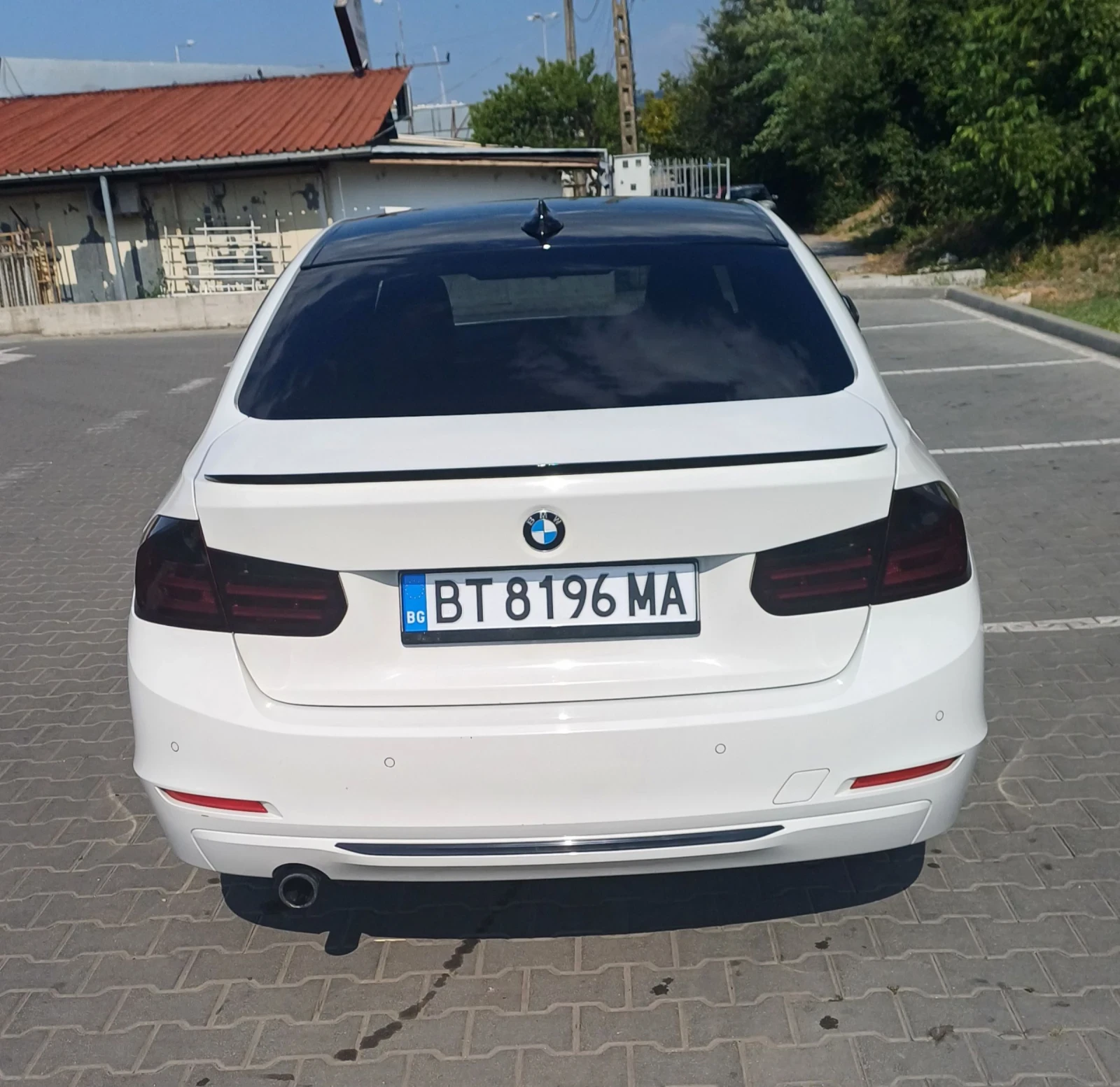BMW 320 Sport - изображение 2