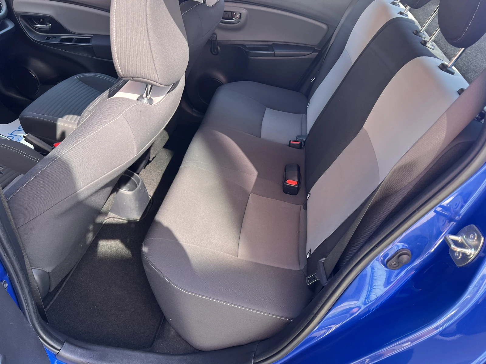 Toyota Yaris TERRA/1.5VVT-I/112K.C./6MT - изображение 10