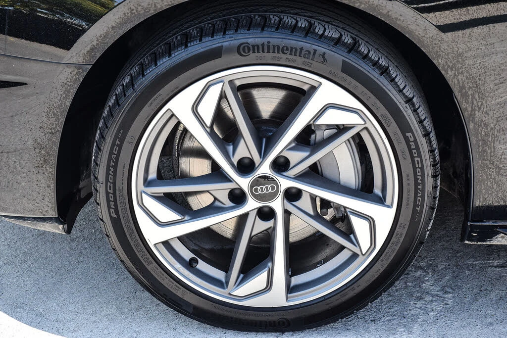 Audi A4 * Quattro* * 45TFSI* АвтоКредит* (ЦЕНА ДО БГ) - изображение 5