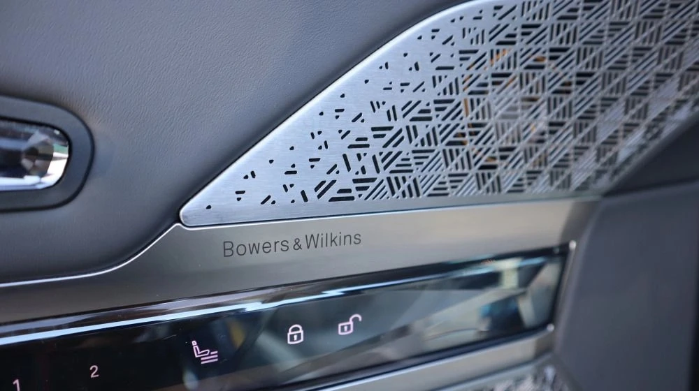 BMW i7 M70 xDrive | Mobile.bg   7