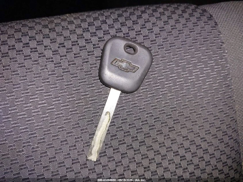 Chevrolet Silverado 4.3L V-6 DI, VVT, 285HP 4X4 Drive - изображение 3