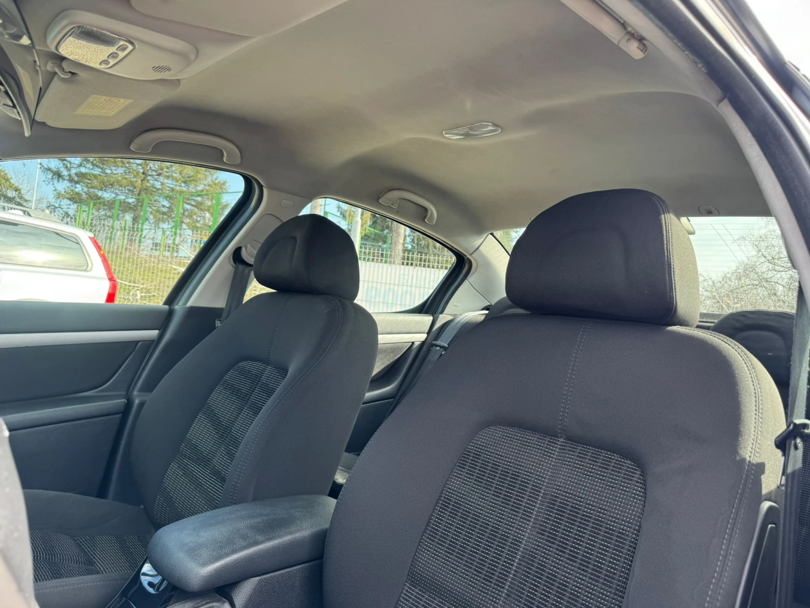 Peugeot 407, снимка 12 - Автомобили и джипове - 53735867