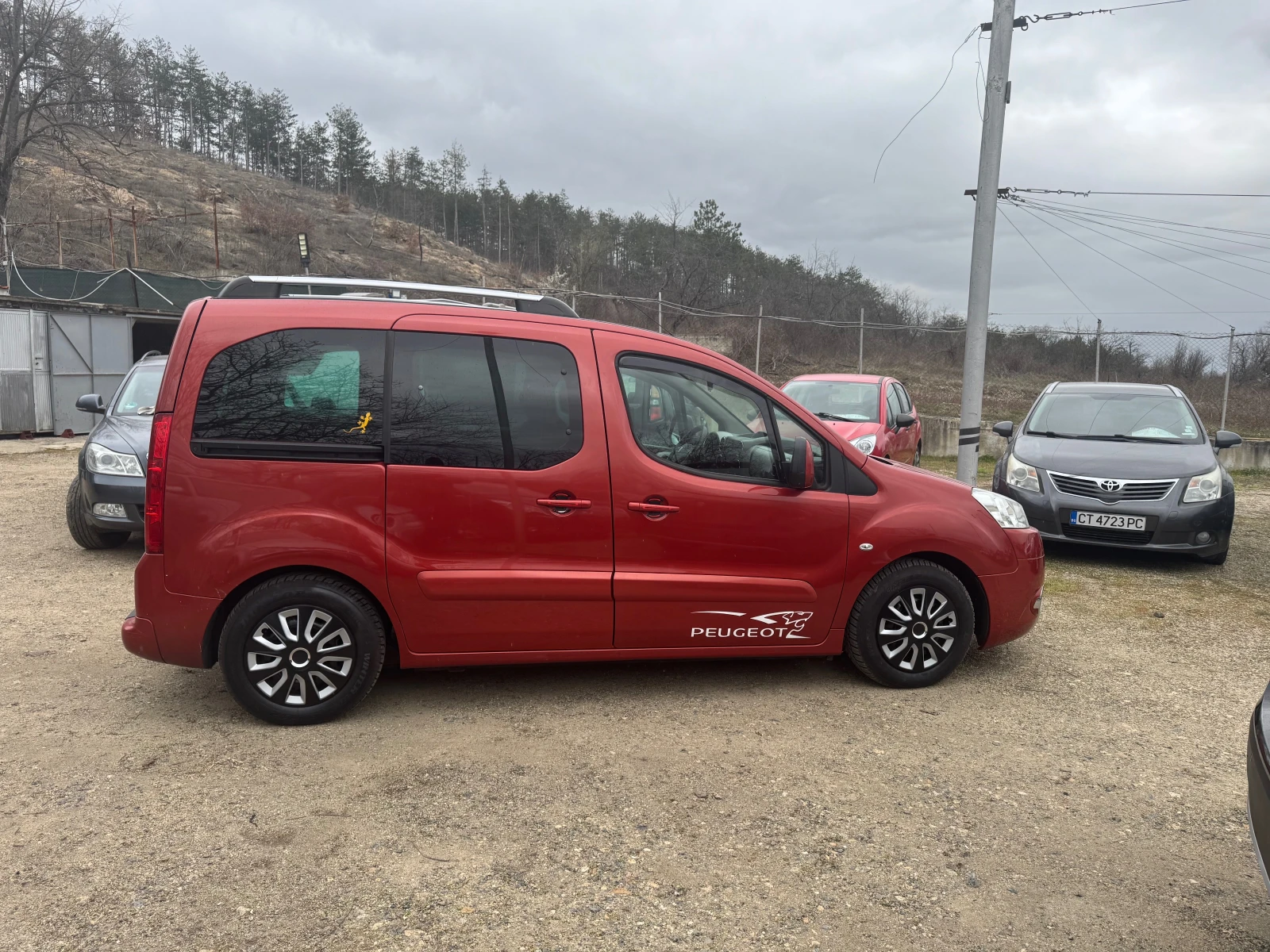 Peugeot Partner 1.6HDI Tepee, снимка 3 - Автомобили и джипове - 54001149