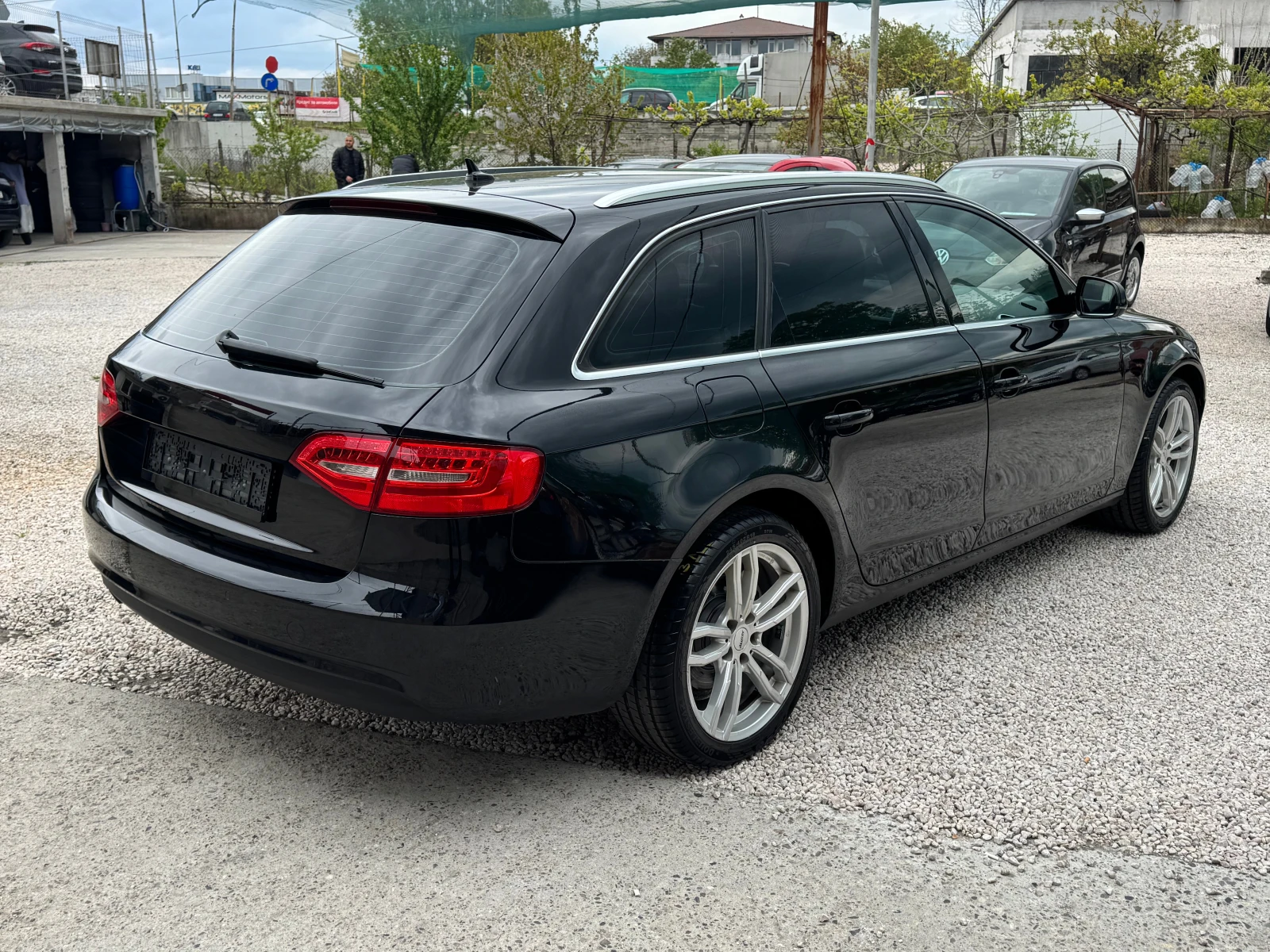 Audi A4 2.0TDI-АВТОМАТ, снимка 4 - Автомобили и джипове - 54389839