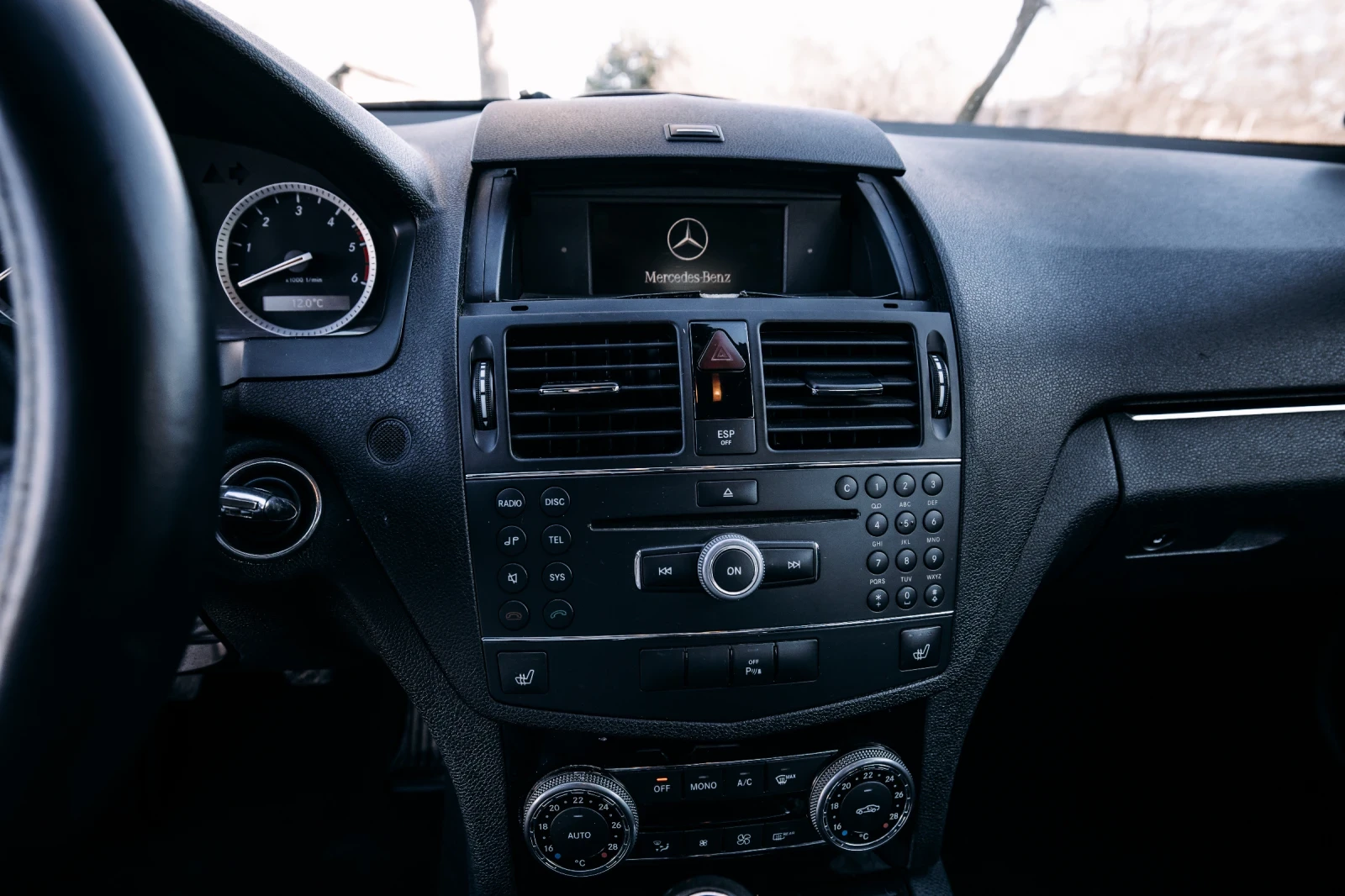 Mercedes-Benz C 220, снимка 13 - Автомобили и джипове - 54583550