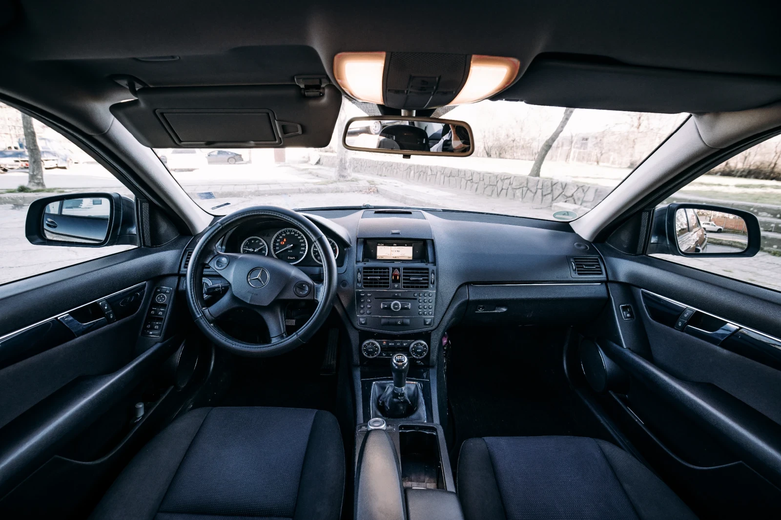 Mercedes-Benz C 220, снимка 12 - Автомобили и джипове - 54583550
