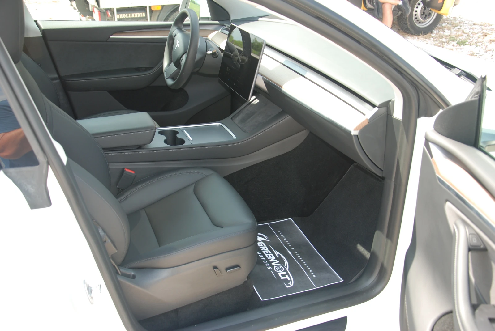 Tesla Model Y Long Range, снимка 8 - Автомобили и джипове - 54766437