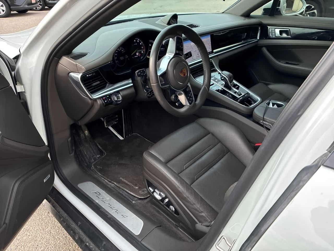 Porsche Panamera  4 / 360 / MATRIX / BOSE / ОБДУХВАНЕ , снимка 5 - Автомобили и джипове - 54978600