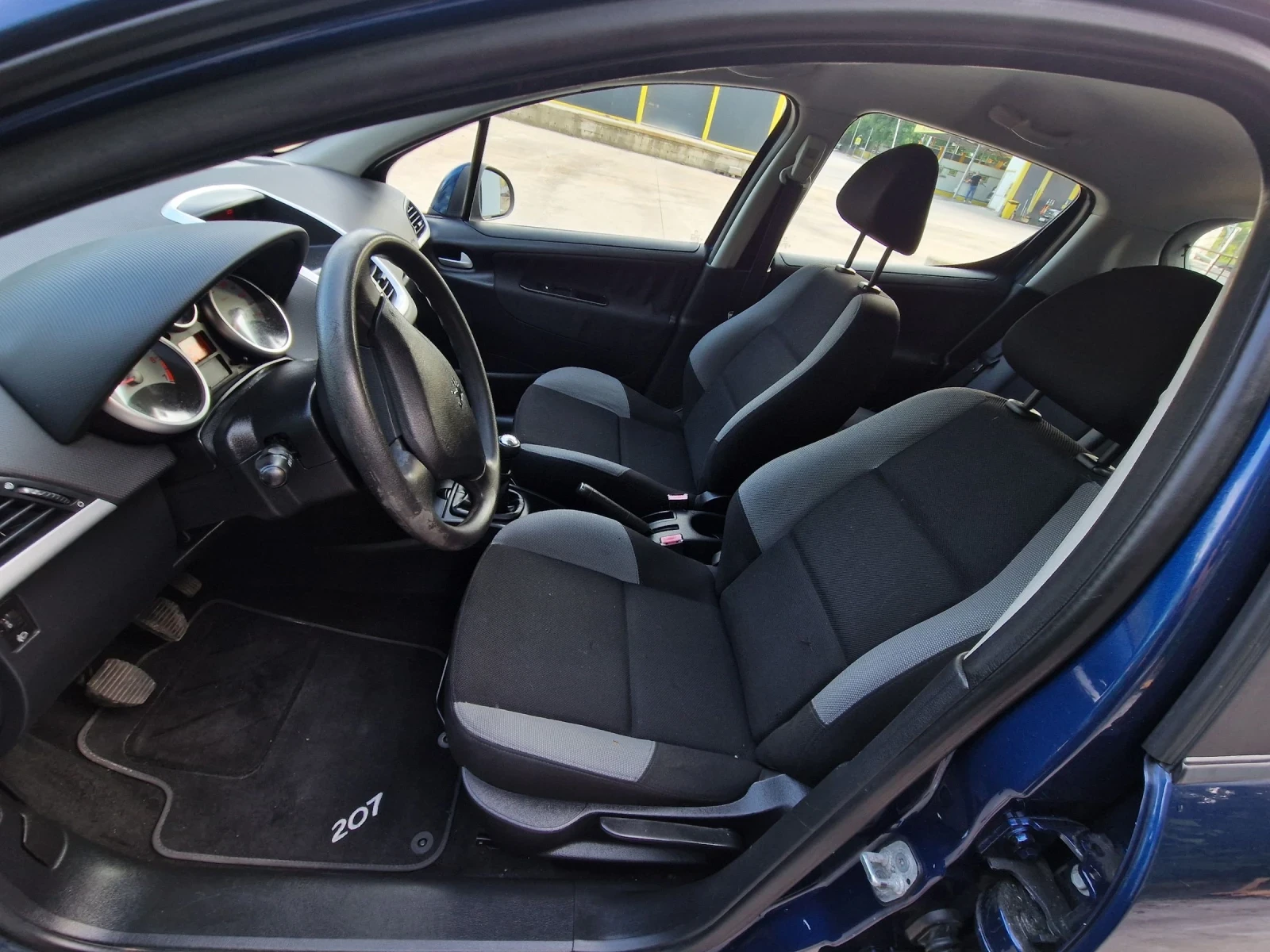 Peugeot 207 1.4i 75к.с., снимка 7 - Автомобили и джипове - 54986217