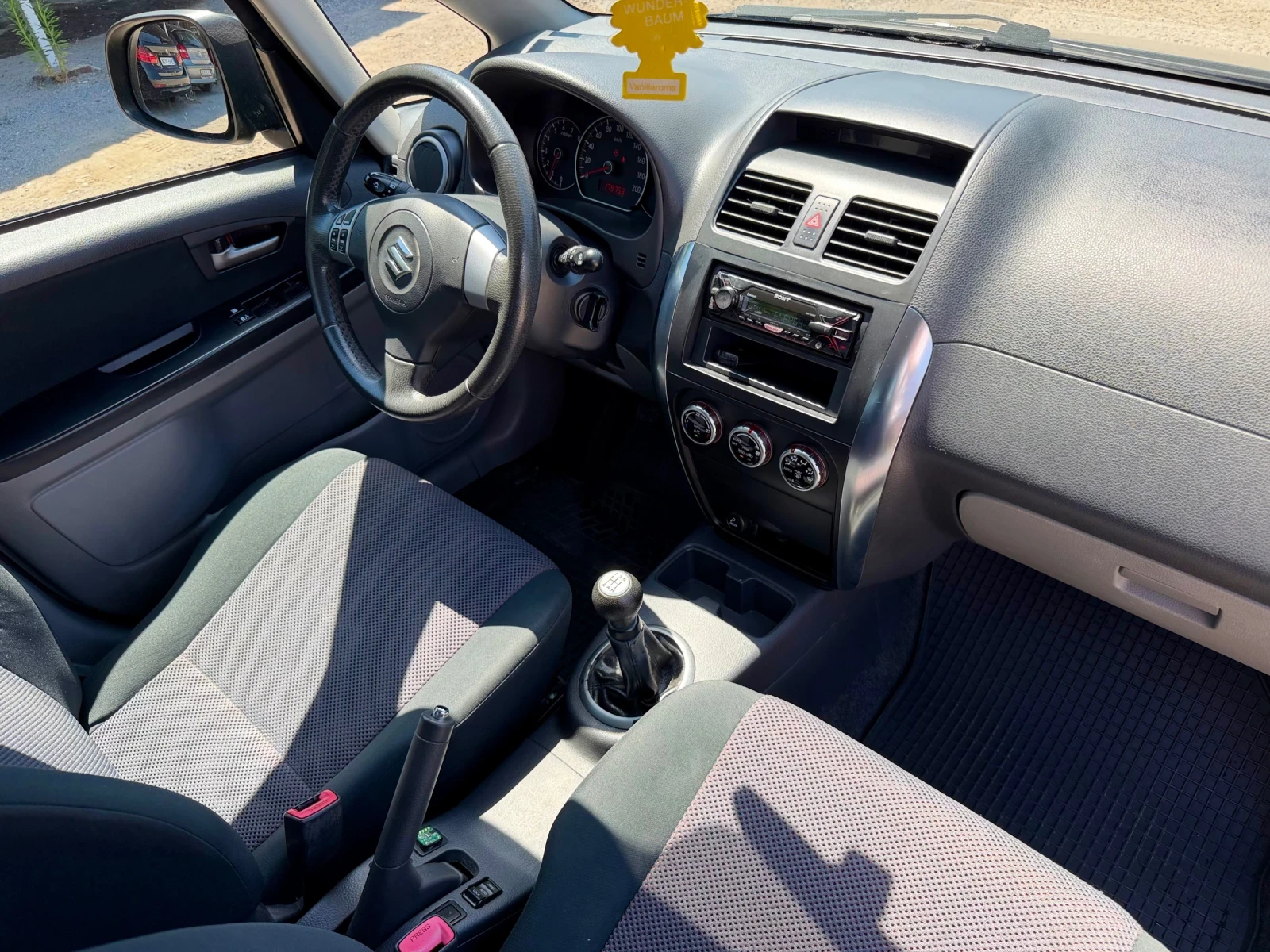 Suzuki SX4 1.6i / 4x4 / LPG, снимка 8 - Автомобили и джипове - 55089410