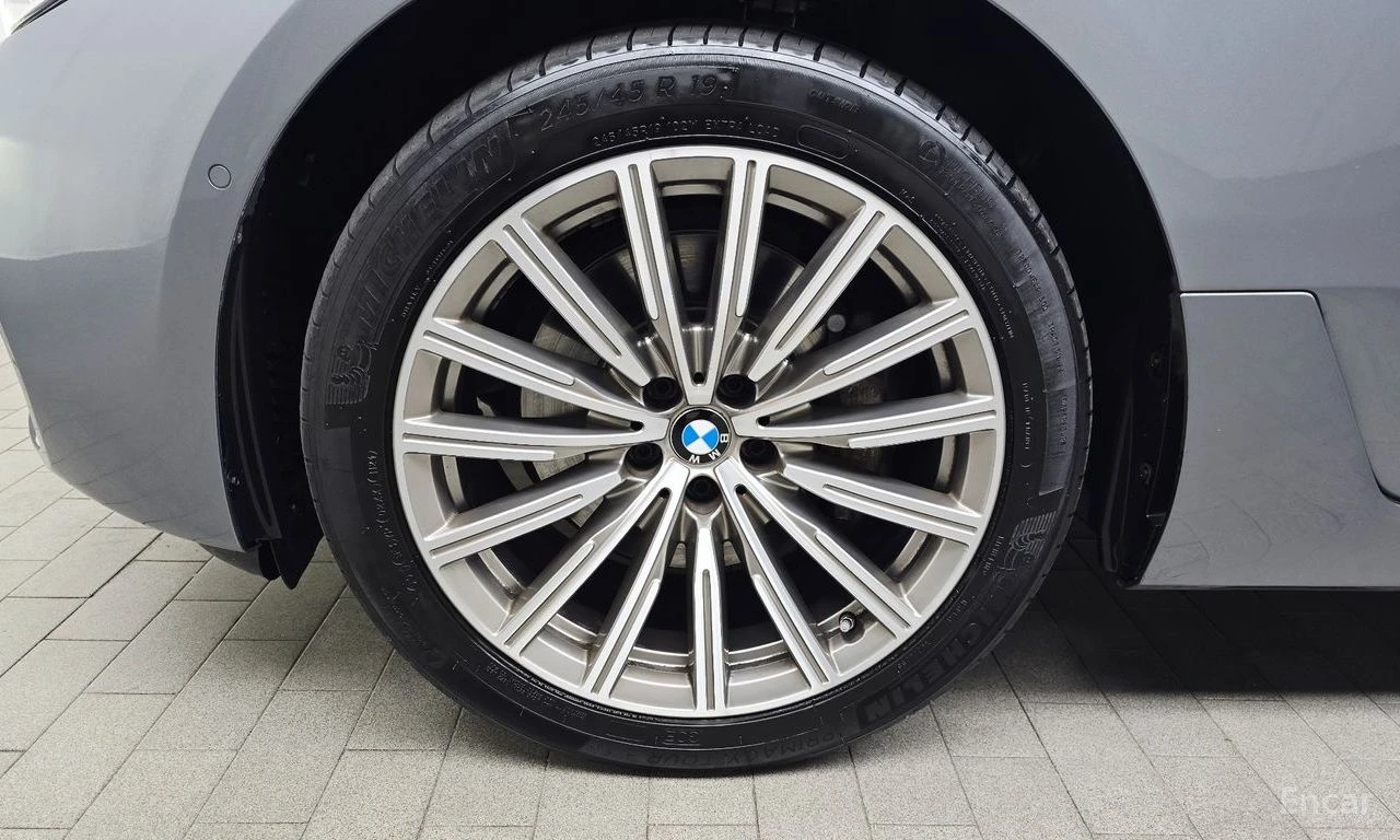 BMW 630 ОБДУХВАНЕ * 360 КАМЕРА * HEAD-UP * АВТОКРЕДИТ, снимка 6 - Автомобили и джипове - 55155065