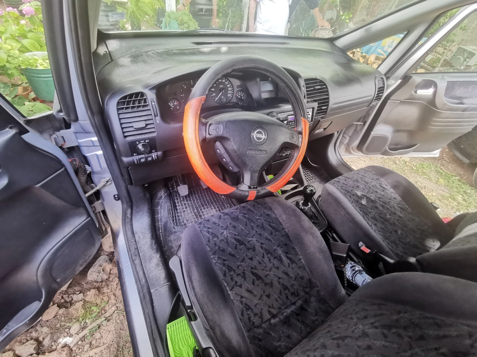 Opel Zafira A, снимка 11 - Автомобили и джипове - 55303970