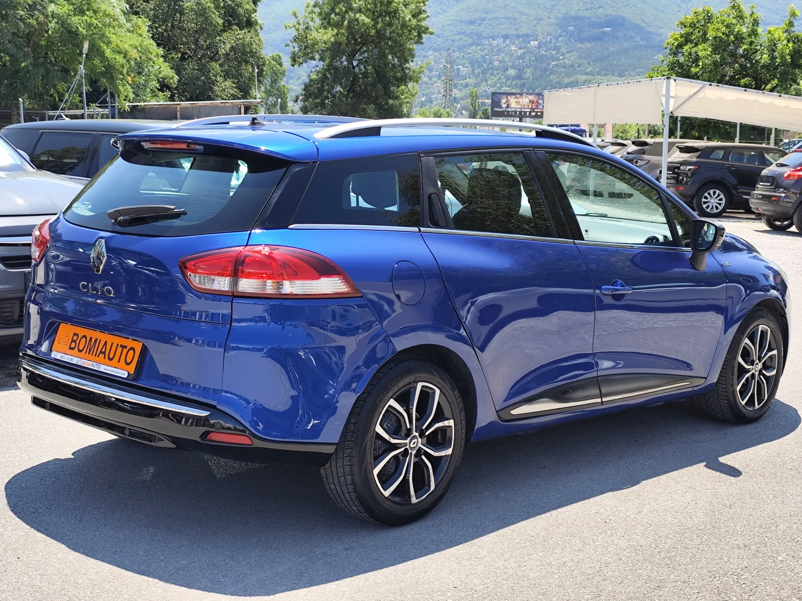 Renault Clio 1.2i* LED* NAVI* CAMERA* , снимка 4 - Автомобили и джипове - 55444098