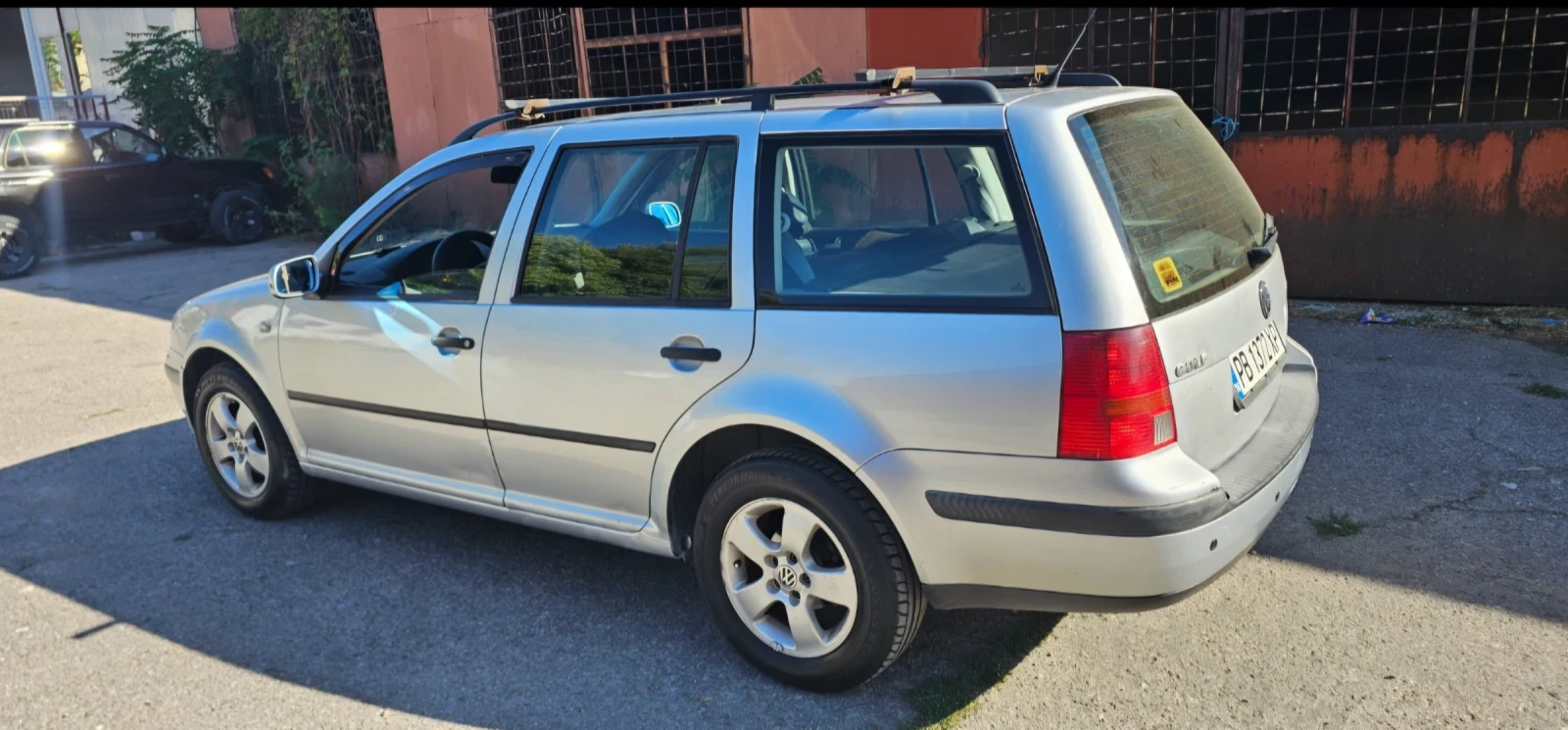 VW Golf 1.9 TDI, снимка 4 - Автомобили и джипове - 56058418