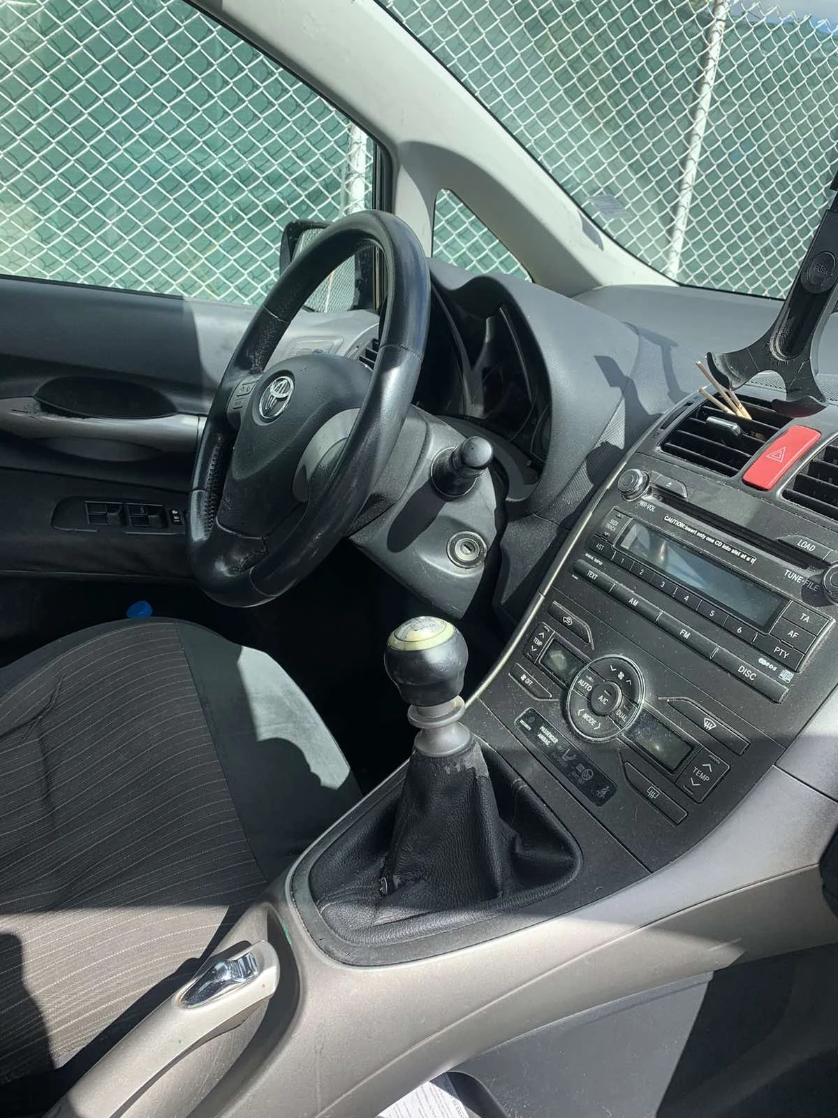 Toyota Auris 2.0 D-4D, снимка 5 - Автомобили и джипове - 56061410