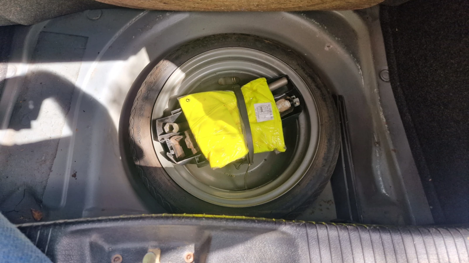 VW Polo, снимка 16 - Автомобили и джипове - 56102556
