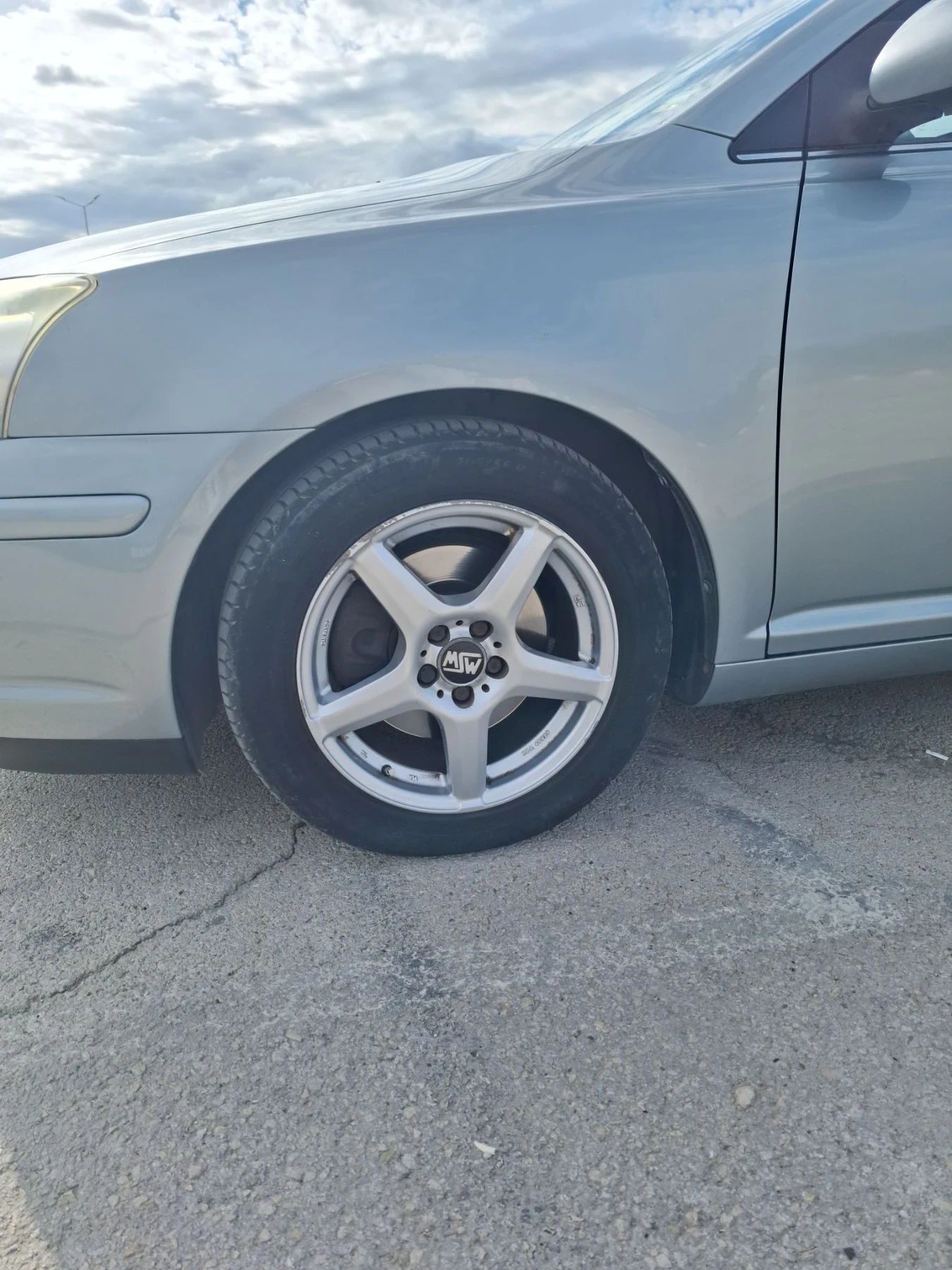 Toyota Avensis, снимка 11 - Автомобили и джипове - 56182997