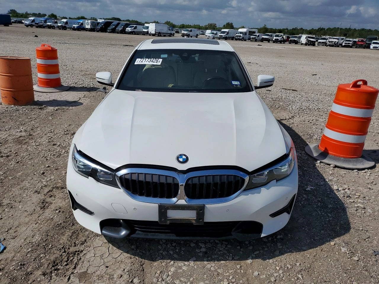 BMW 330 2.0l I, снимка 5 - Автомобили и джипове - 56746264