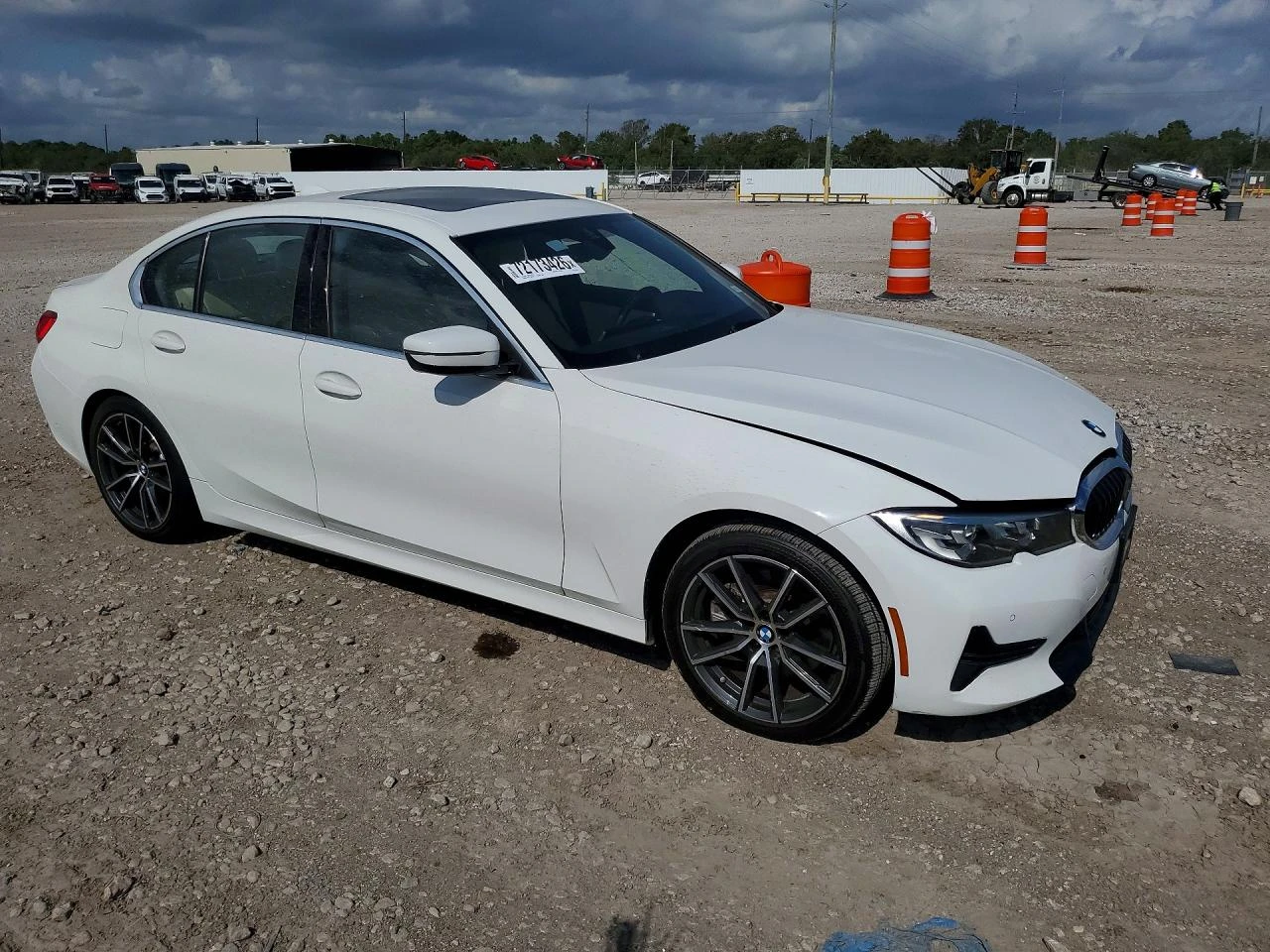 BMW 330 2.0l I, снимка 4 - Автомобили и джипове - 56746264
