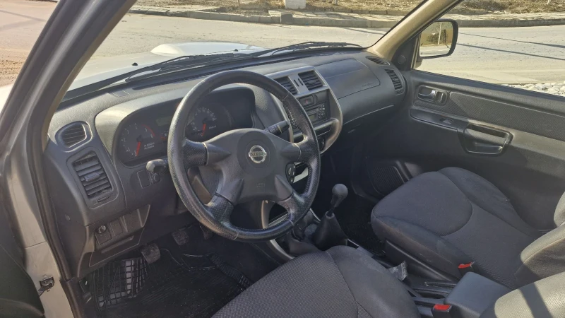 Nissan Terrano 3.0 Климатик 4x4 7Места, снимка 15 - Автомобили и джипове - 48441645