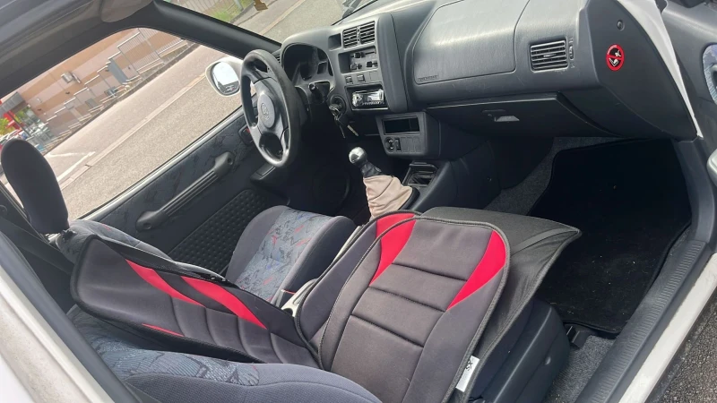 Toyota Rav4, снимка 4 - Автомобили и джипове - 50827839