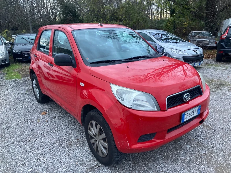 Daihatsu Terios 1.5 Benzin 4x4 Klima Top zabelegki, снимка 2 - Автомобили и джипове - 52868681