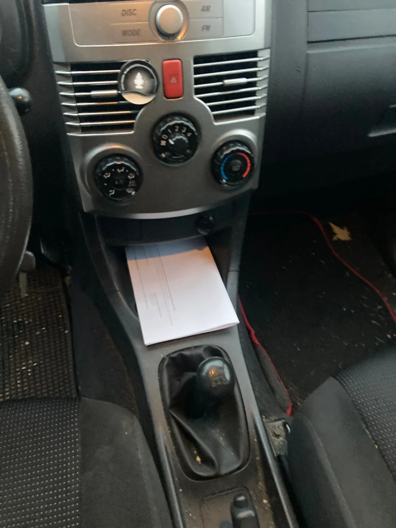 Daihatsu Terios 1.5 Benzin 4x4 Klima Top zabelegki, снимка 8 - Автомобили и джипове - 52868681