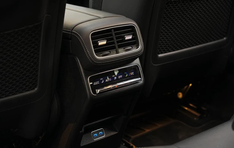 Mercedes-Benz GLE 53 4MATIC  AMG Coupe 4MATIC+ , снимка 8 - Автомобили и джипове - 53212813