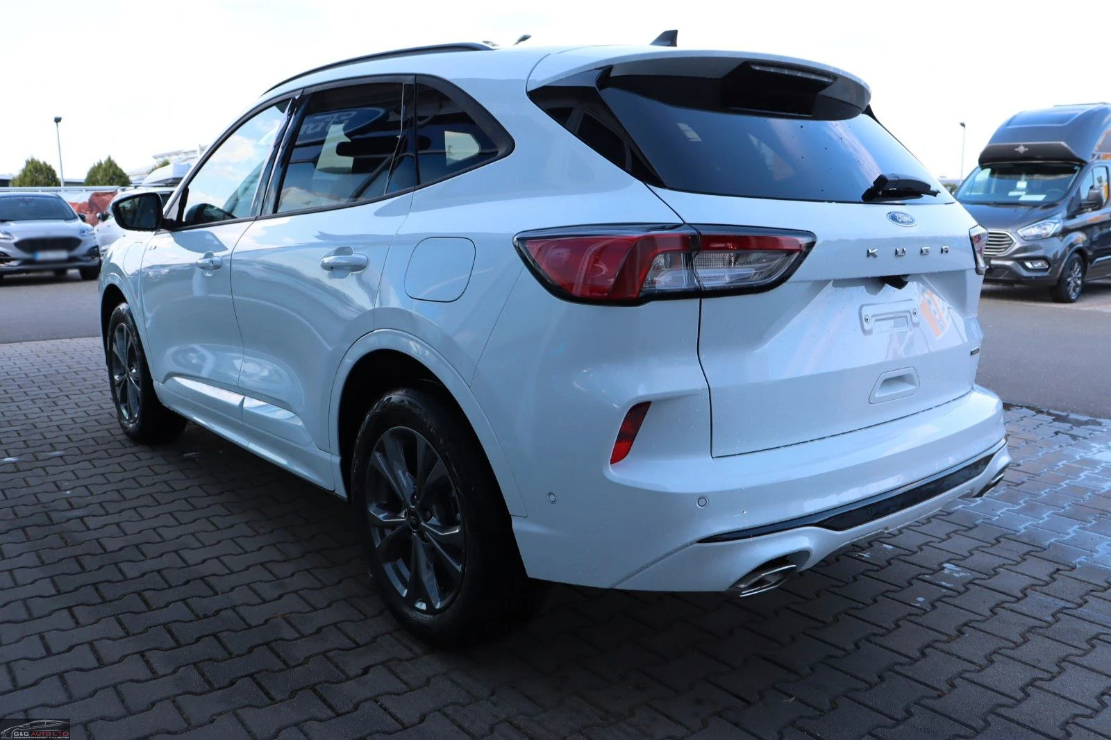 Ford Kuga 2.5/ST-LINE/244HP/AMBI/CAM/CARPLAY/LED/204f - изображение 3