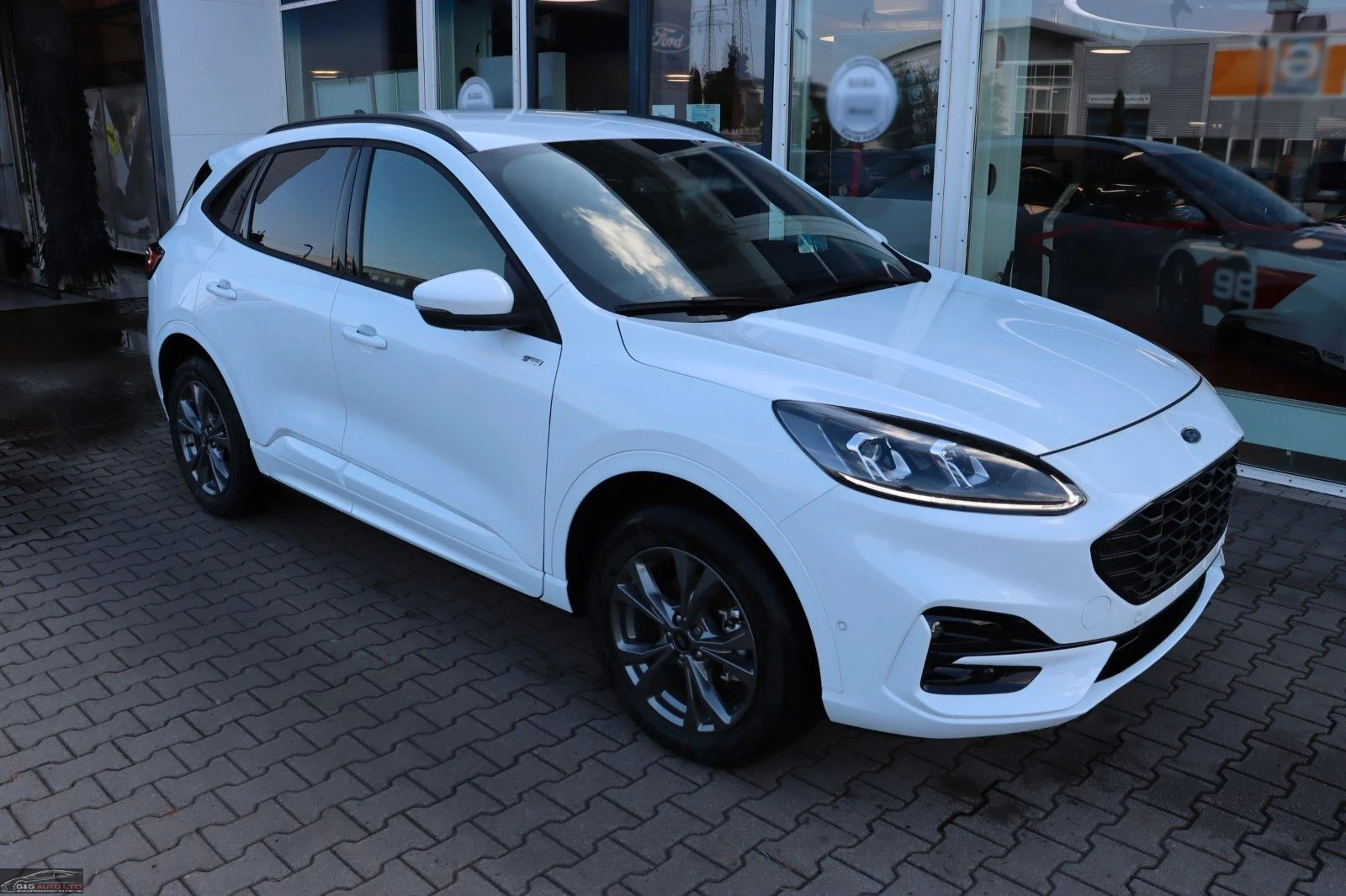 Ford Kuga 2.5/ST-LINE/244HP/AMBI/CAM/CARPLAY/LED/204f - изображение 5