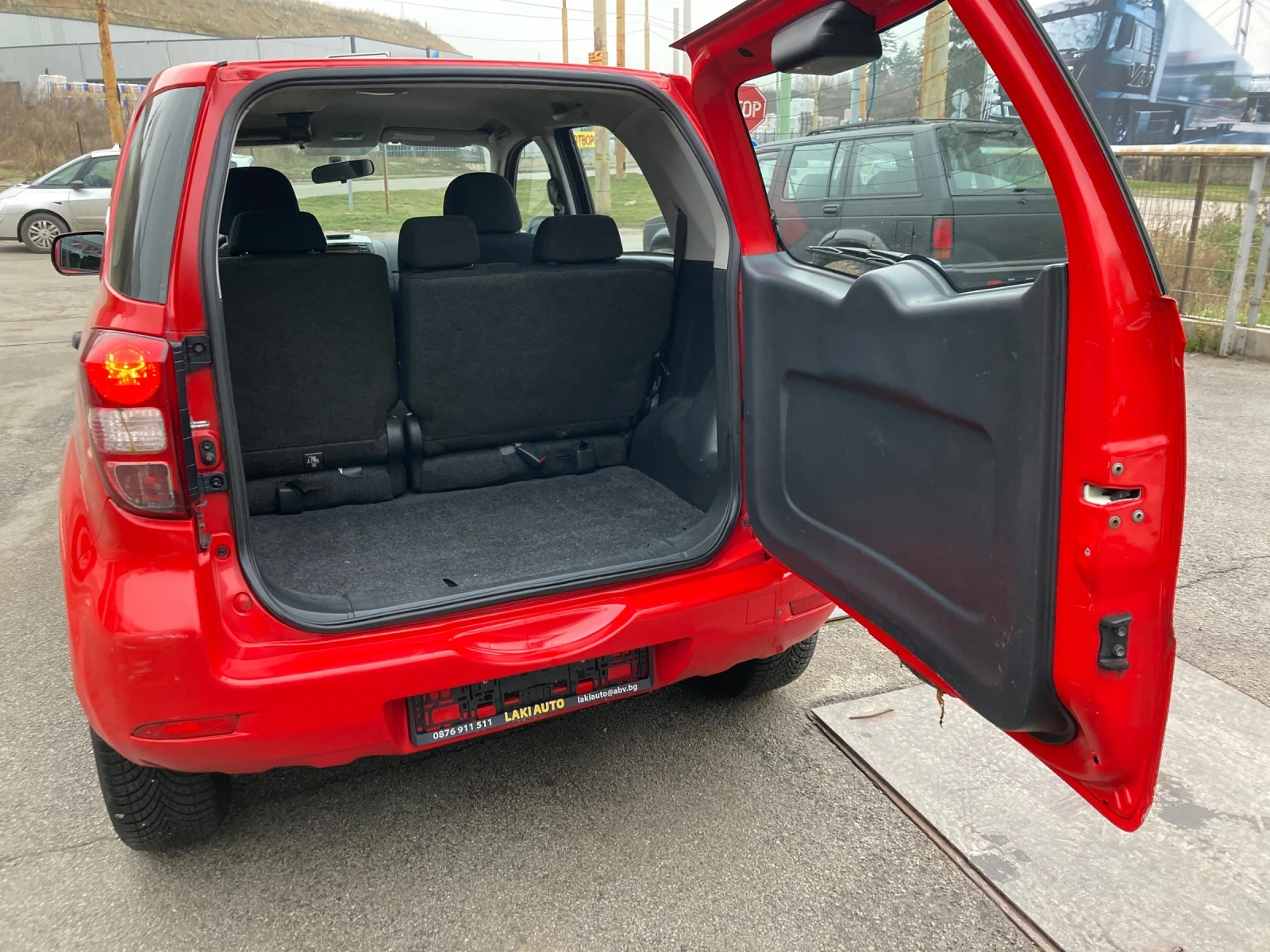 Daihatsu Terios 1.5 Benzin 4x4 Klima Top zabelegki - изображение 6