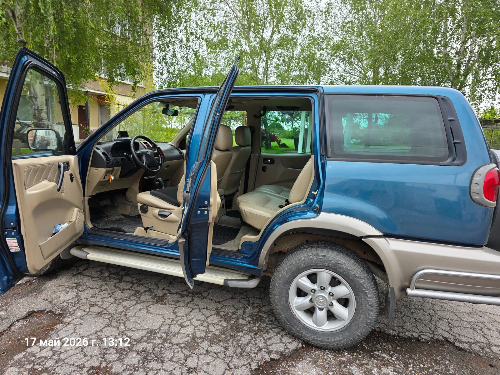 Nissan Terrano, снимка 8 - Автомобили и джипове - 54581862