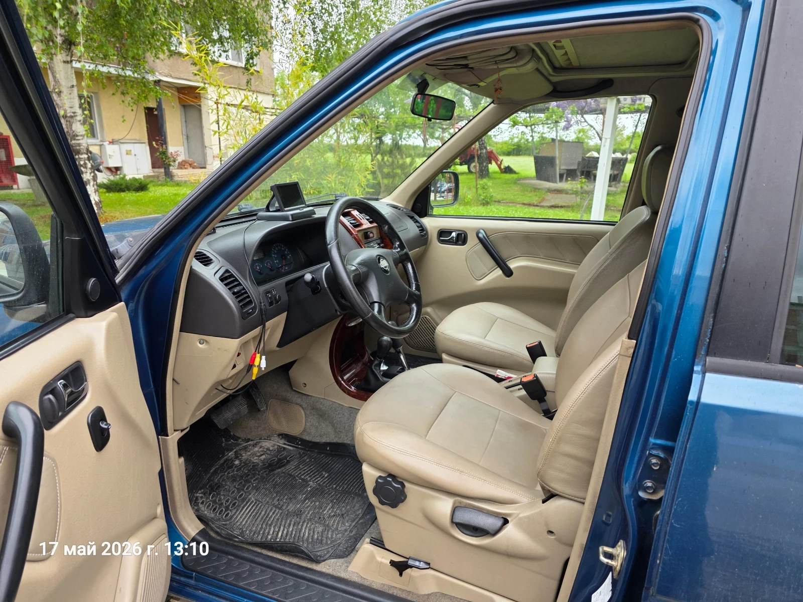 Nissan Terrano, снимка 6 - Автомобили и джипове - 54581862