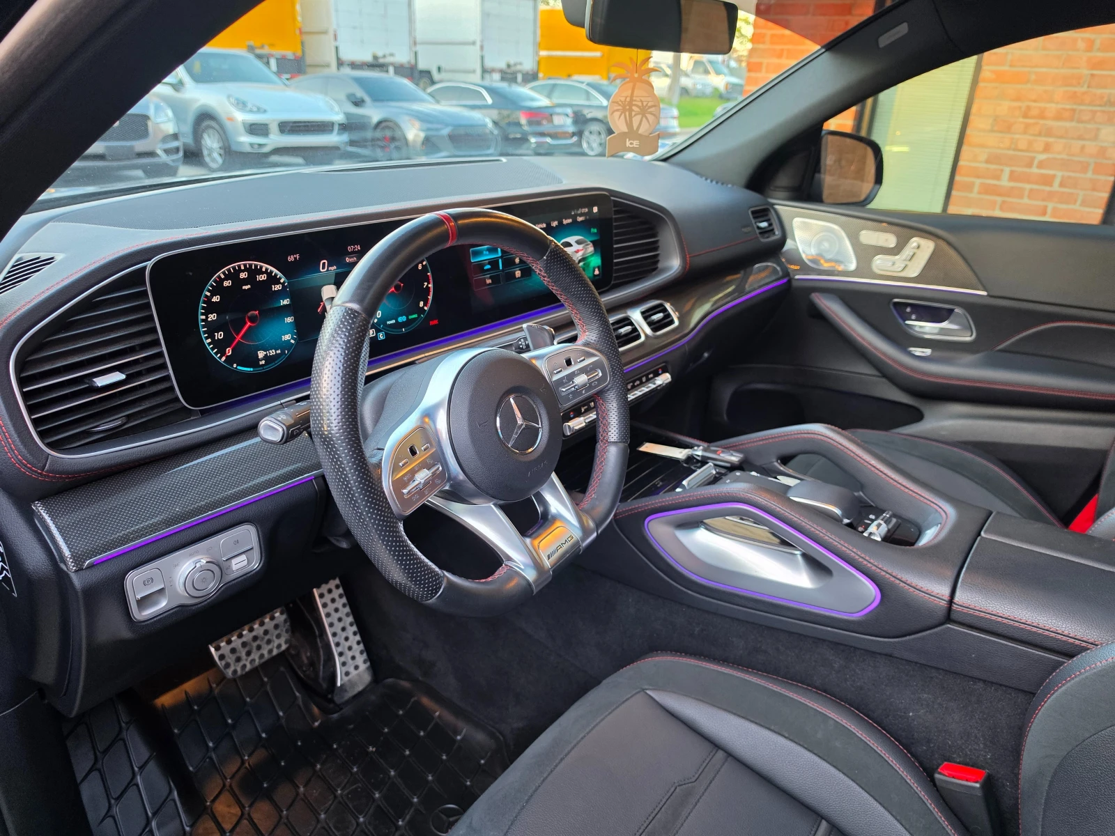 Mercedes-Benz GLE 53 4MATIC COUPE * НАЛИЧНА, снимка 16 - Автомобили и джипове - 54627807