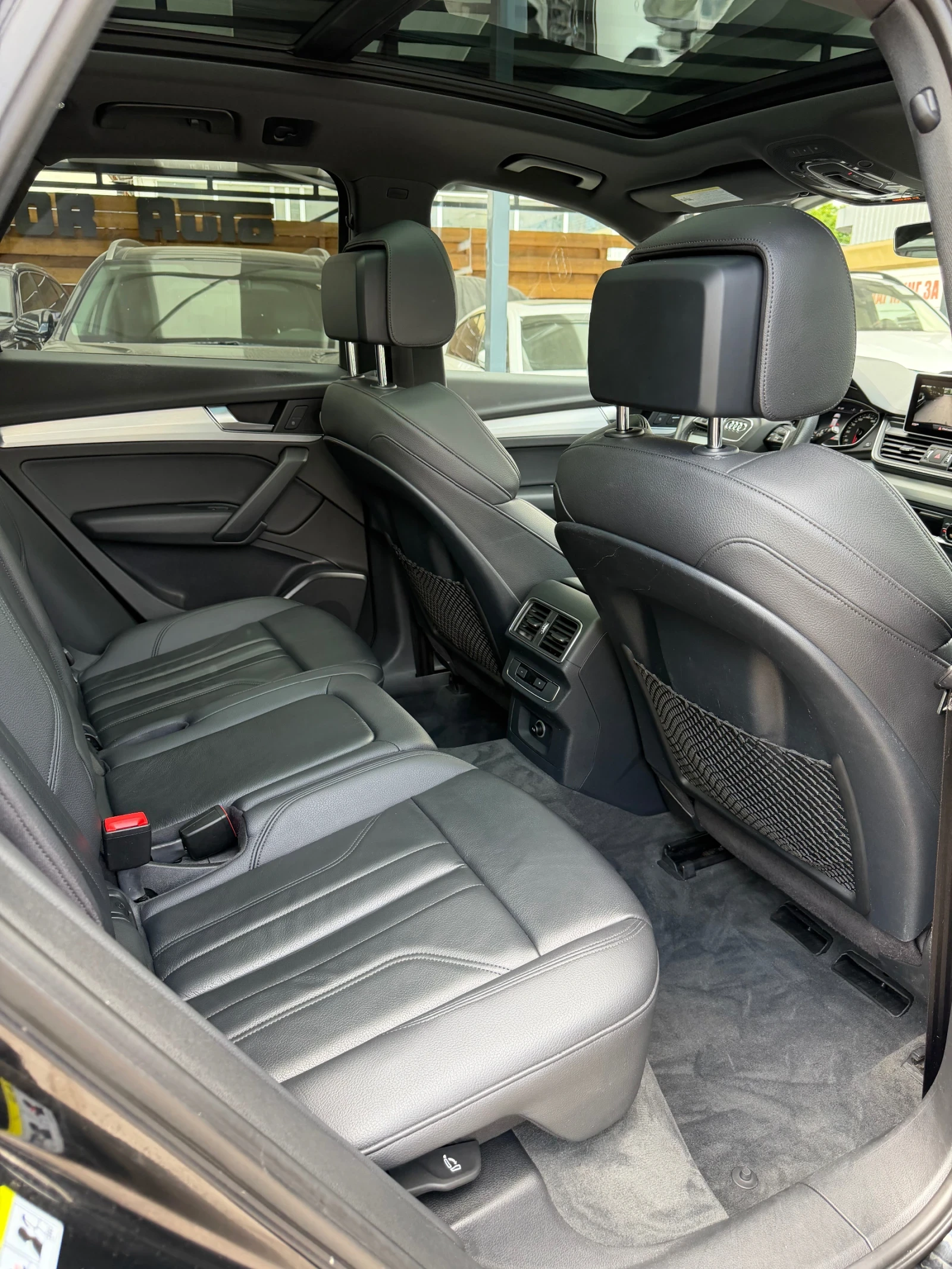 Audi Q5 S-line Quattro , снимка 12 - Автомобили и джипове - 54769808