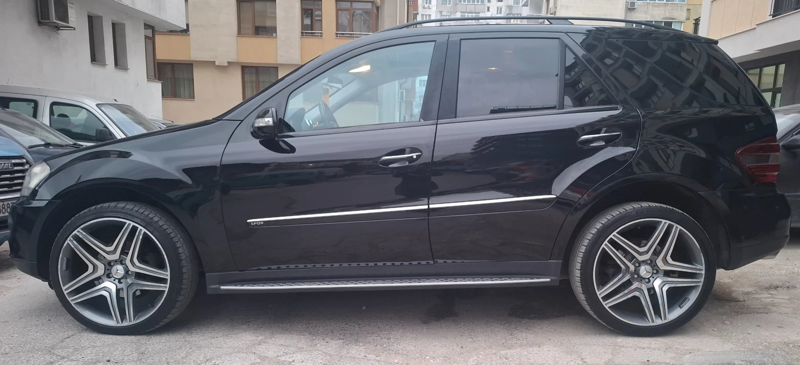 Mercedes-Benz ML 320, снимка 4 - Автомобили и джипове - 55581560