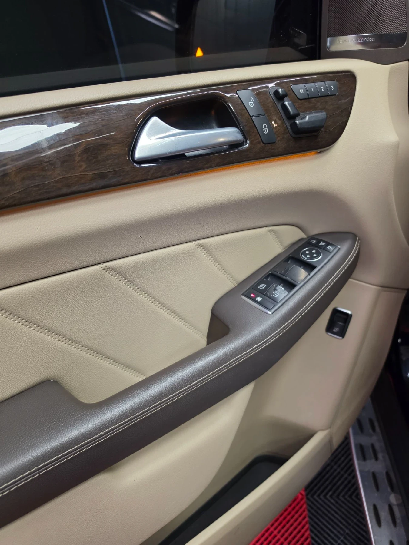 Mercedes-Benz GL 450 6+ 1* ПОДГРЕВ-ВОЛАН-СЕДАЛКИ* КАМЕРА, снимка 9 - Автомобили и джипове - 55691384