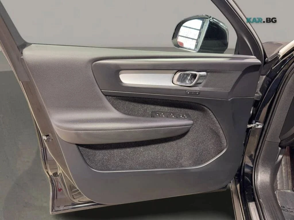 Volvo XC40, снимка 16 - Автомобили и джипове - 56689484