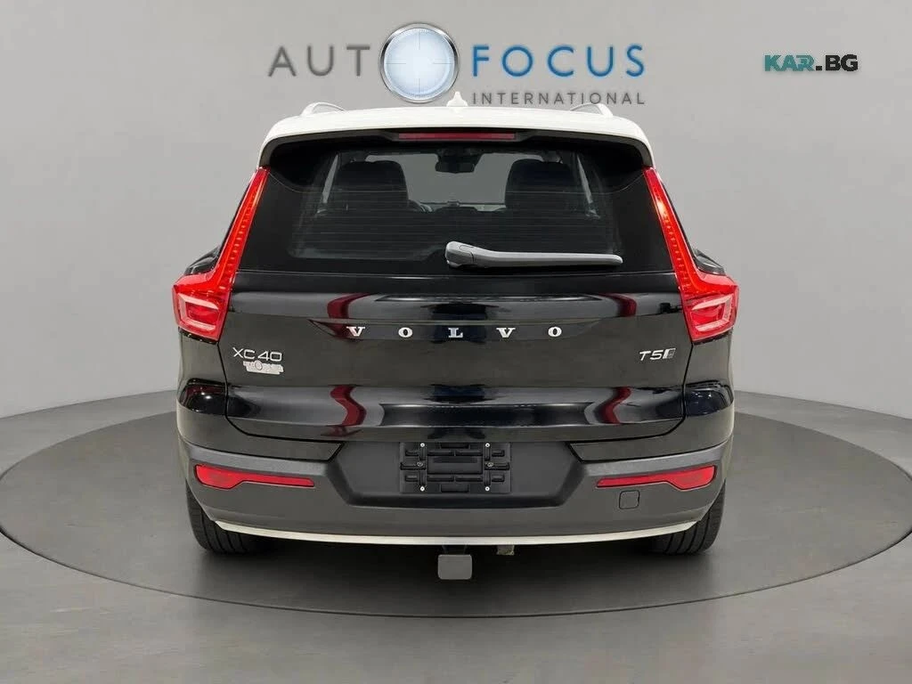 Volvo XC40, снимка 5 - Автомобили и джипове - 56689484