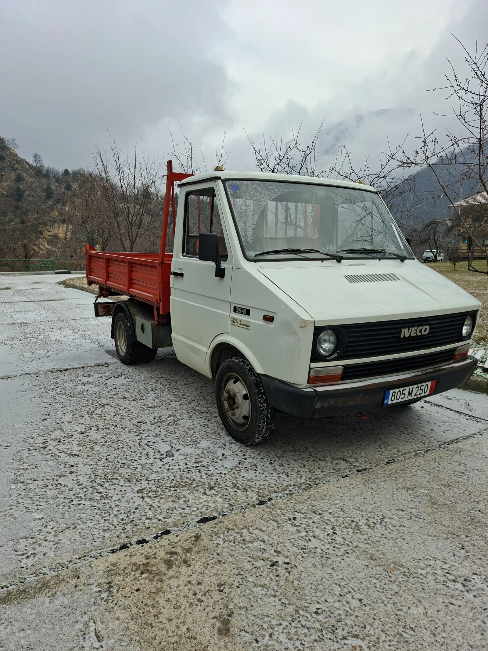 Iveco Daily 35-8, снимка 5 - Бусове и автобуси - 55606262