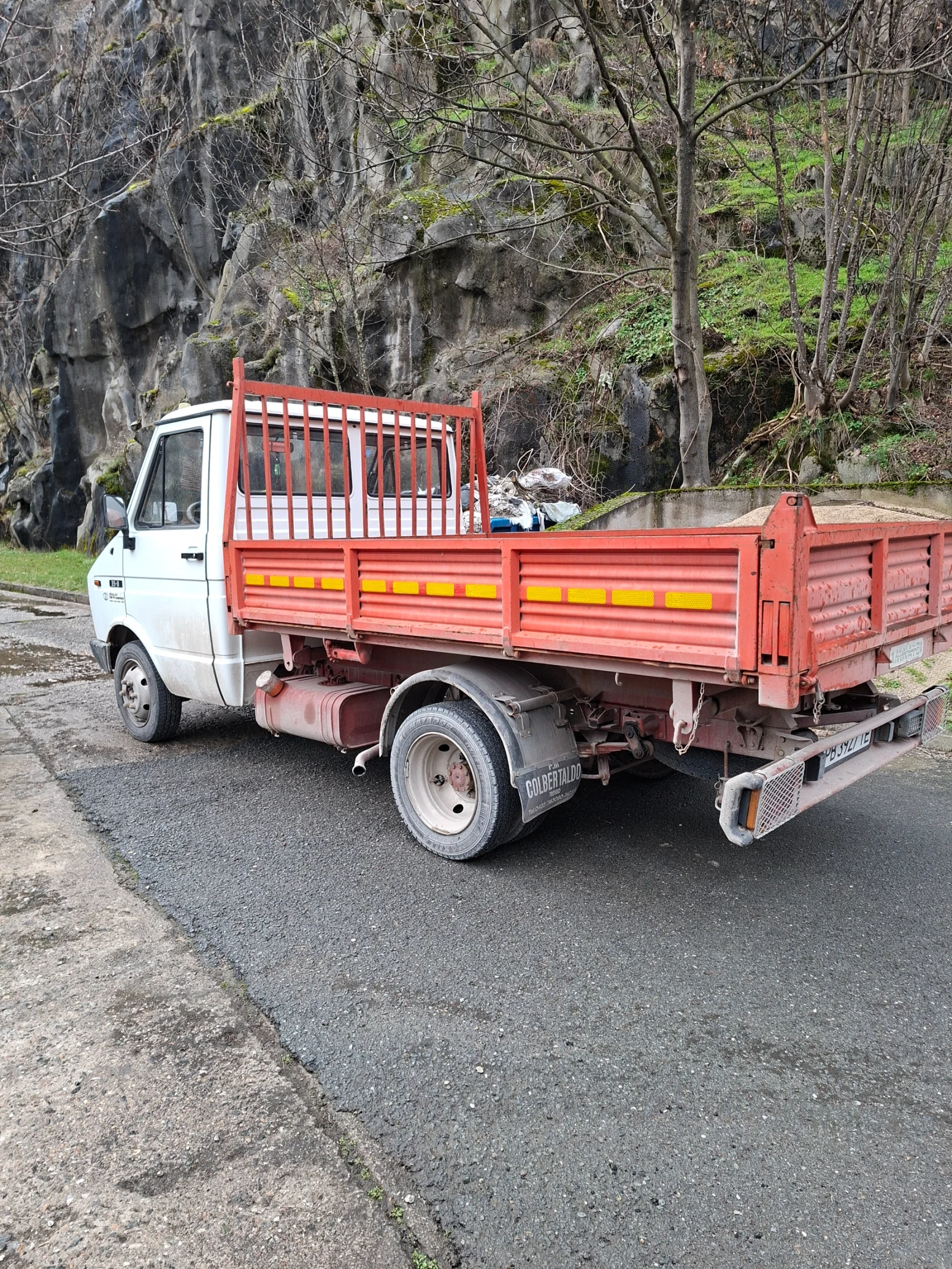 Iveco Daily 35-8, снимка 9 - Бусове и автобуси - 55606262